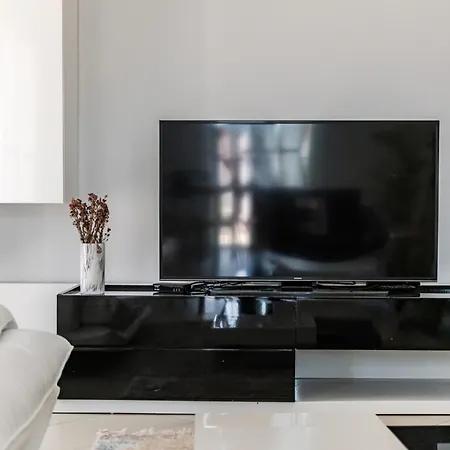Apartment G'juhadol 2br With Free Parking Shkoder