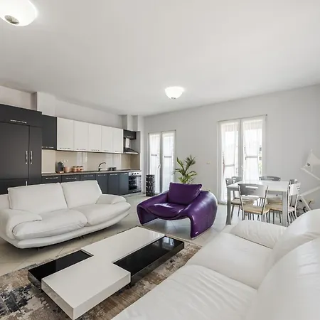 Apartment G'juhadol 2br With Free Parking Shkoder