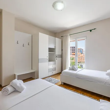G'juhadol 2br With Free Parking Apartment Shkoder